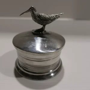 Boite a plumes du peintre en etain