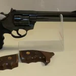 Revolver occasion alfa proj model 2261 cal 22lr 9 coups + plaquette en bois arme cat B