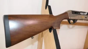 Fusil semi auto Benelli Pasion Bois cal 12/71cm arme cat C