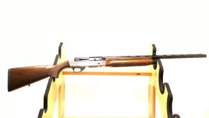 Fusil semi auto Benelli Pasion Bois cal 12/71cm arme cat C