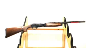 Fusil semi auto Benelli Montefeltro Ultralight cal 12/66cm arme cat C