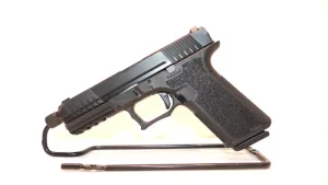 Pistolet polymer p80 pfs9 full size 3 chargeurs cal 9x19 arme de cat B