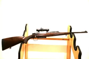 Carabine de chasse occasion CZ Medium + Point Rouge cal 300win arme cat C