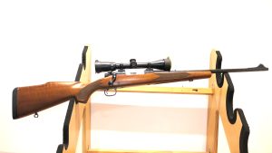 CARABINE DE CHASSE WINCHESTER 70XTR +LUNETTE CAL 243W -OCCASION
