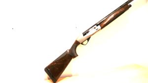 FUSIL DE CHASSE SEMI AUTO BENELLI DELUXE CAL12/66CM-OCCASION